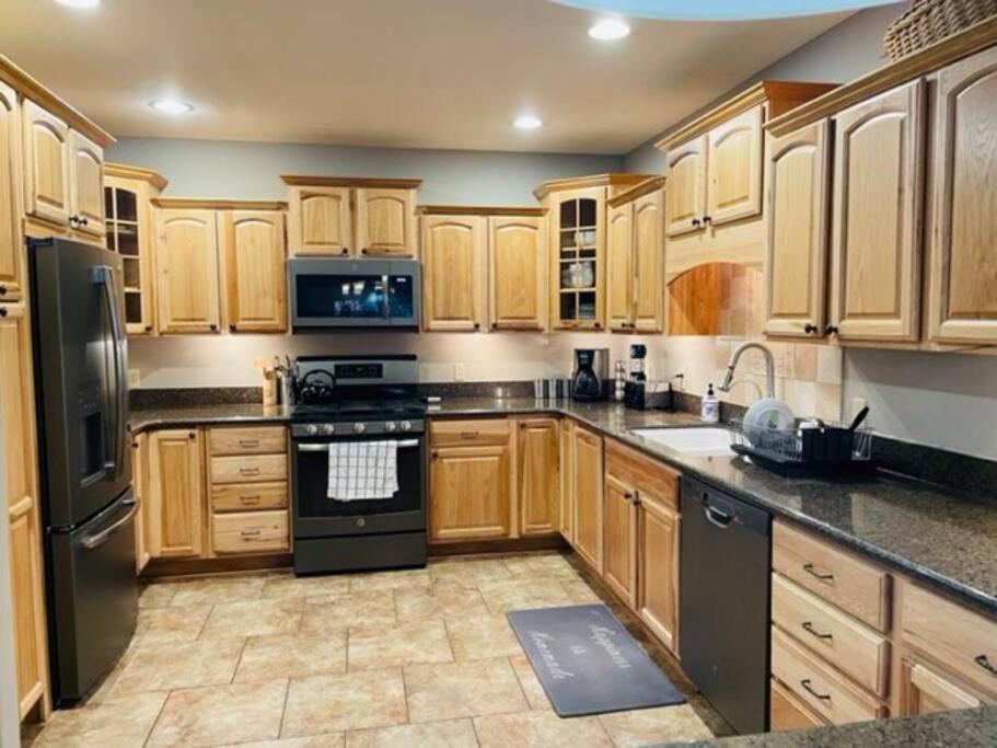 Relaxingrejuvenating 4Br 3 And Half Ba Cabin Munds Park ภายนอก รูปภาพ